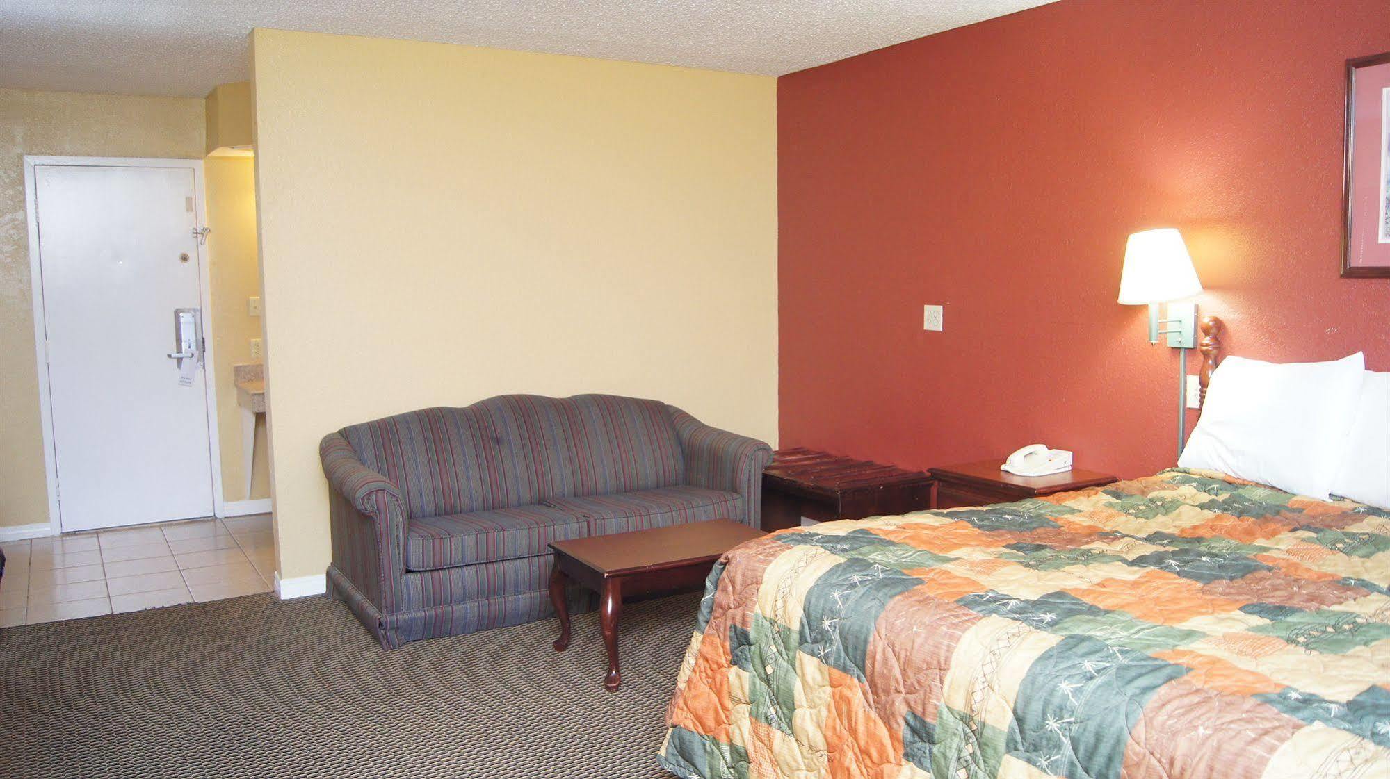 Holiday Lodge & Suites Mcalester Exterior foto